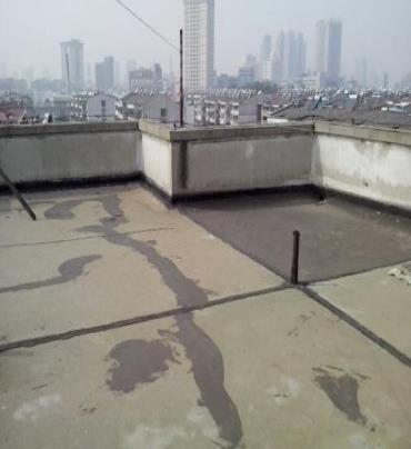 白沙漏水维修 楼顶漏水是什么原因，楼顶漏水维修方法是什么?